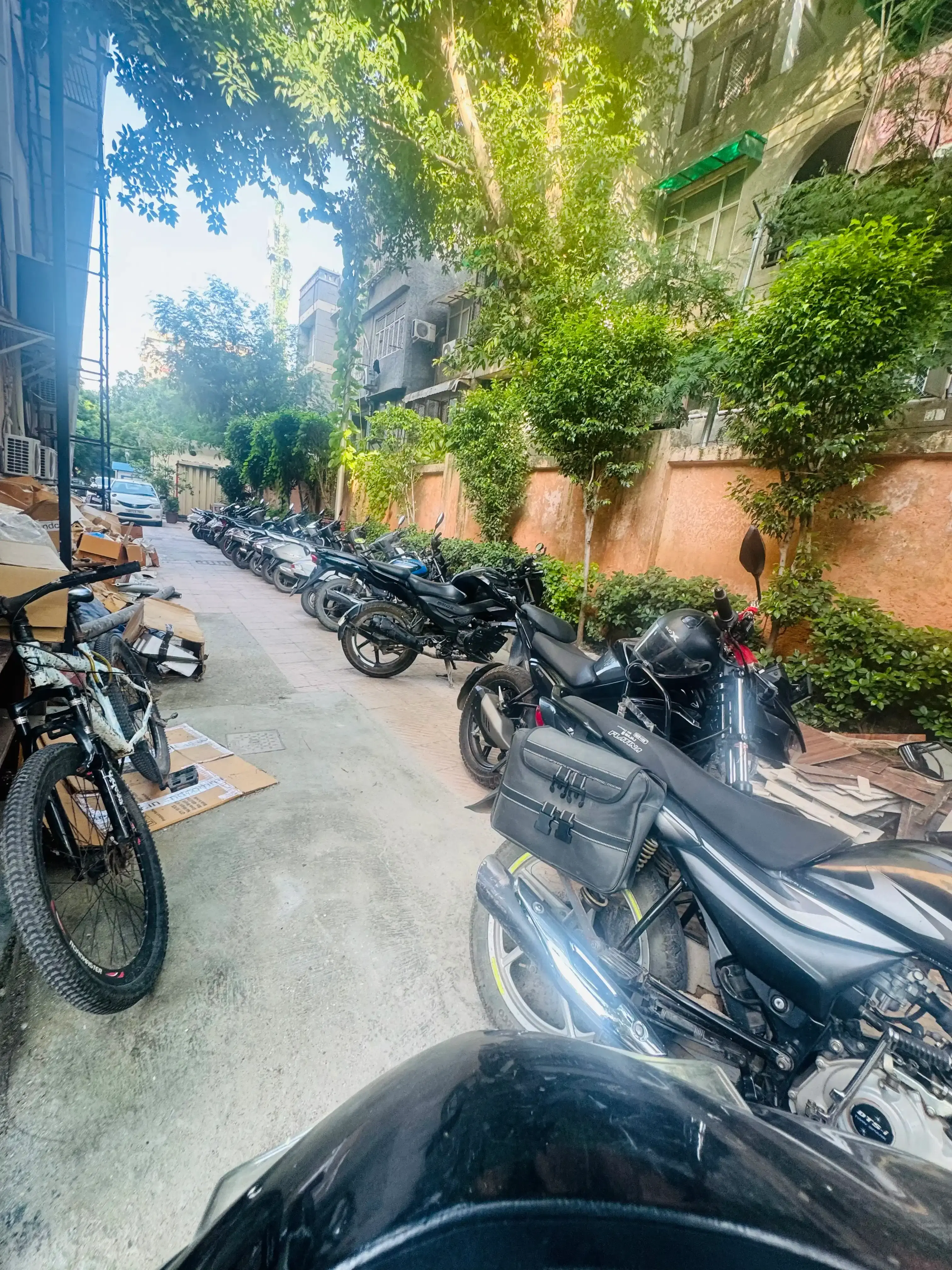 Fostiima Business School New Delhi Parking photo 1